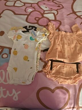Carter's White Lemon Print Bodysuit with Peach Ruffle Top & Bloomer